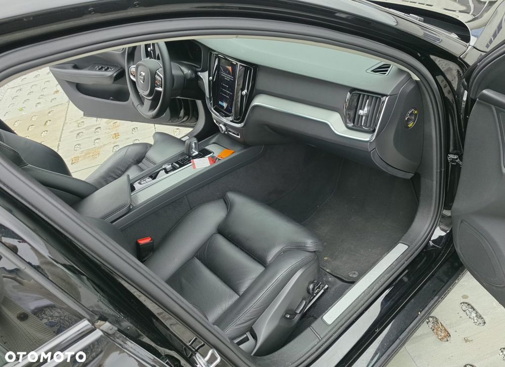 Volvo S60 B4 B DKG Plus Dark - 9
