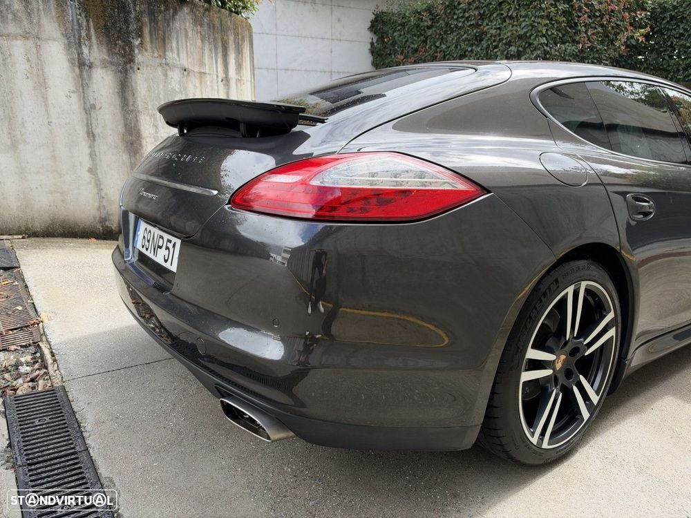 Porsche Panamera Platinum Edition - 9