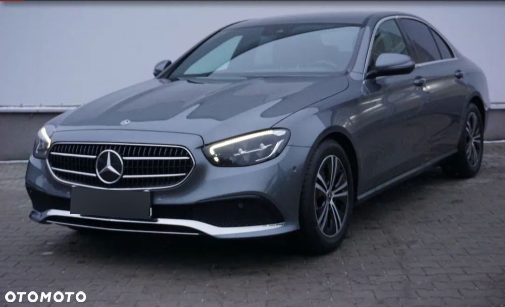 Mercedes-Benz Klasa E 220 d Avantgarde - 4