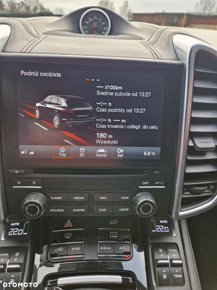 Porsche Cayenne - 16