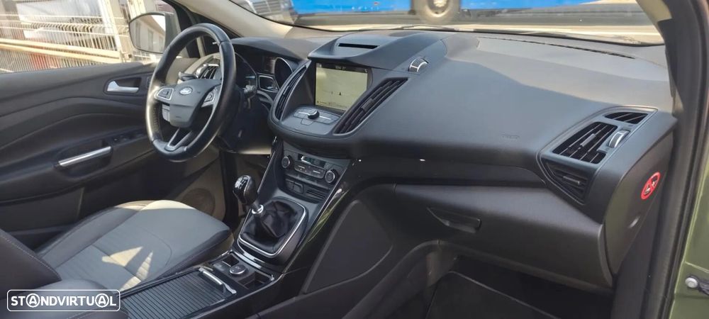 Ford Kuga 1.5 TDCi EcoBlue Titanium - 29