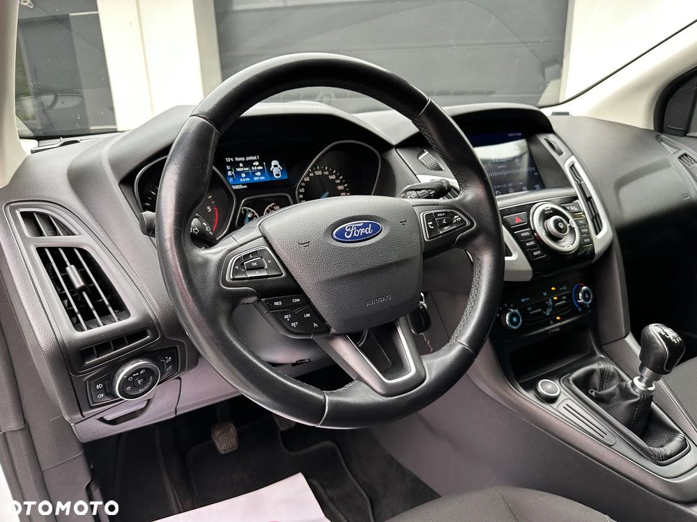 Ford Focus - 19