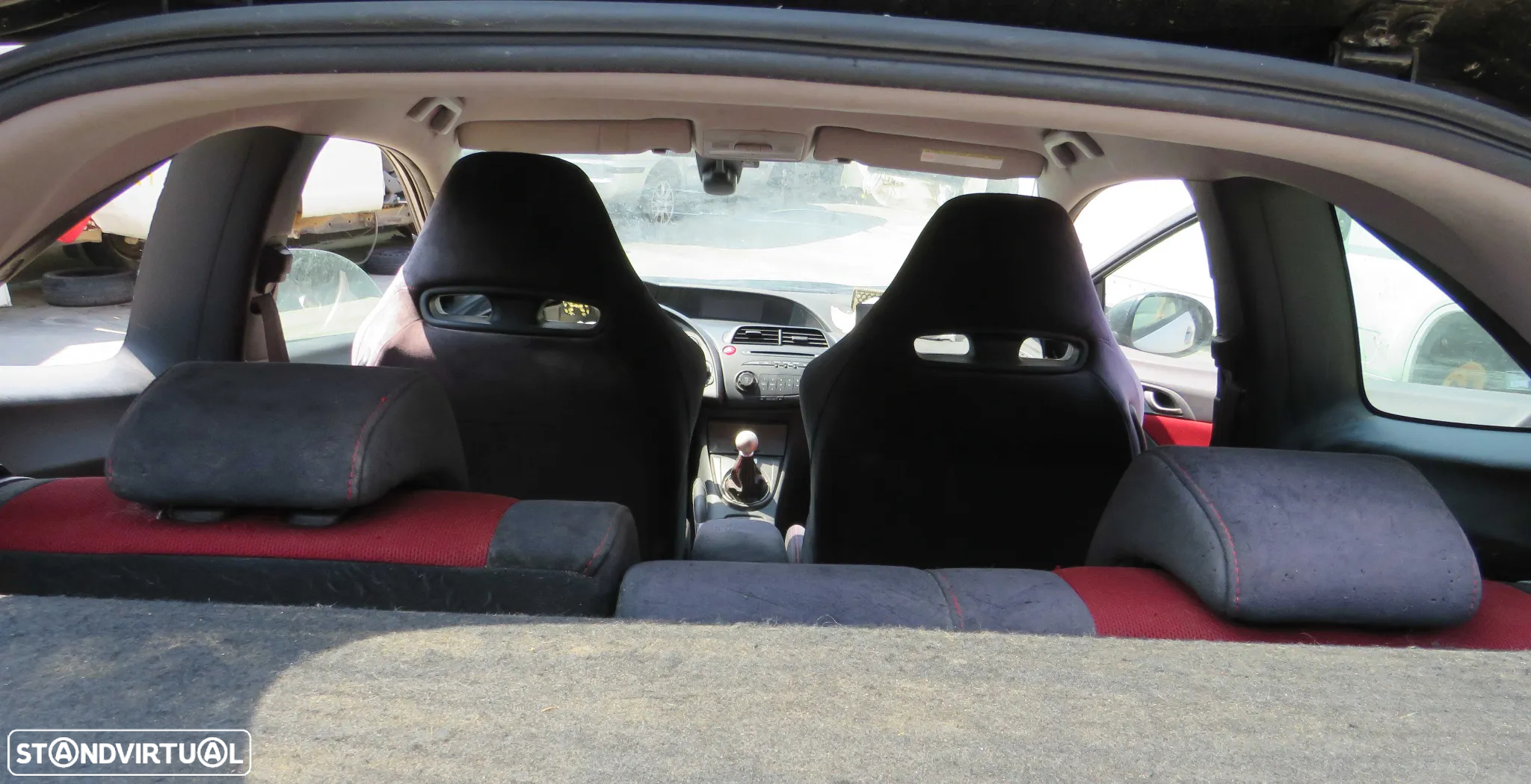 Honda Civic Type R 2.0 (201Cv) de 2007 - Peças Usadas (8415) - 10