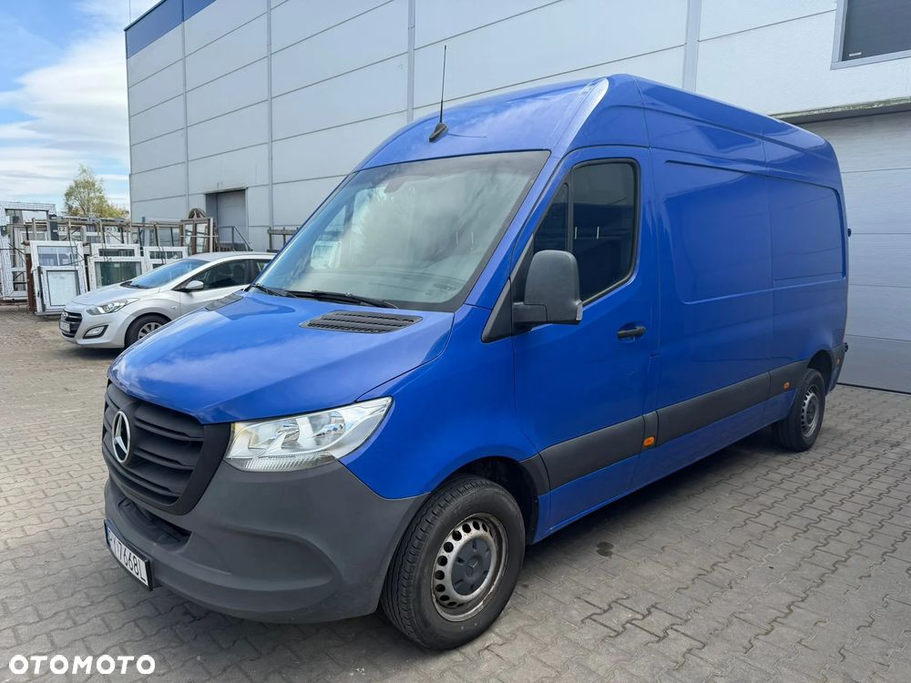 Mercedes-Benz Sprinter - 4