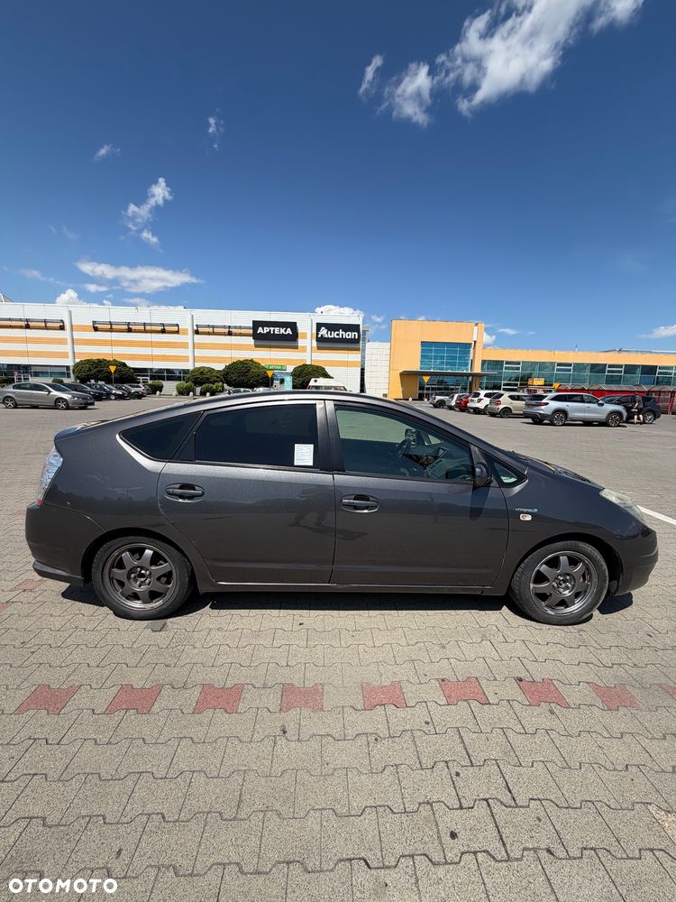 Toyota Prius 1.5 VVT-i Sol (nav) - 8