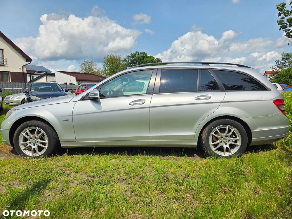 Mercedes-Benz Klasa C 200 CDI DPF (BlueEFFICIENCY) Avantgarde - 7
