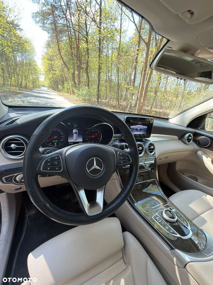 Mercedes-Benz GLC 300 4Matic 9G-TRONIC - 10