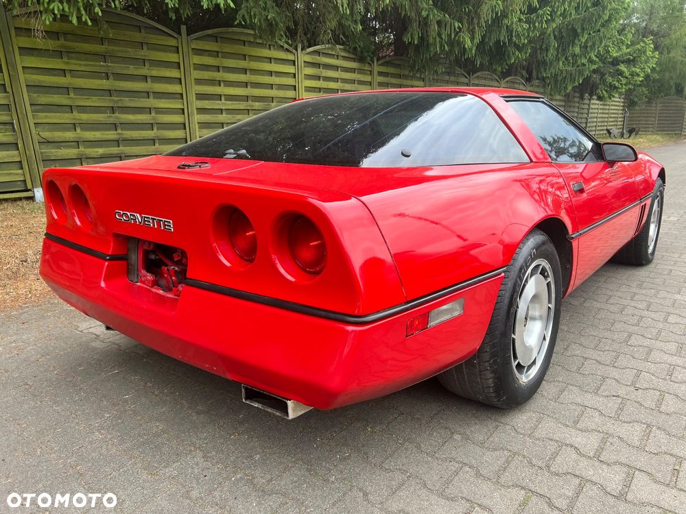 Chevrolet Corvette - 8