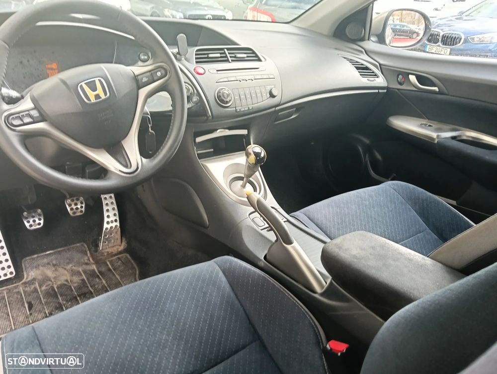 Honda Civic 1.4 Comfort - 6