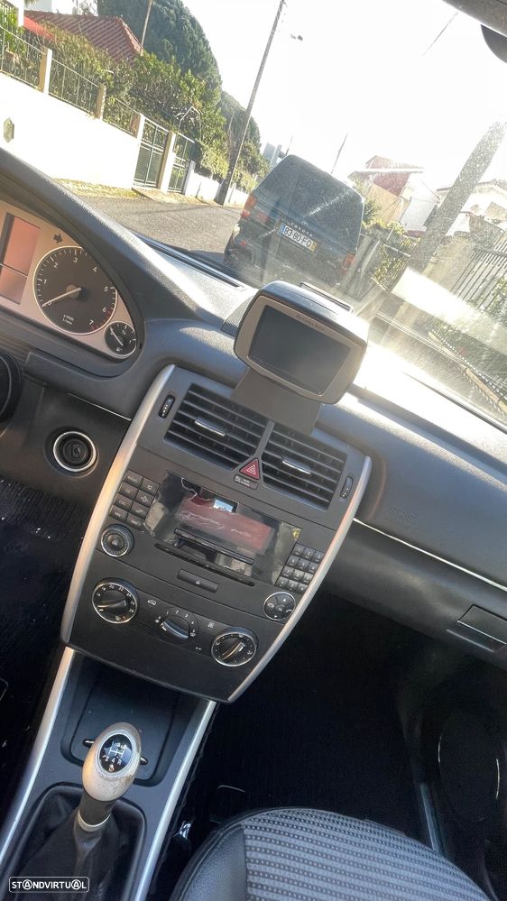 Mercedes-Benz B 150 BlueEFFICIENCY - 8