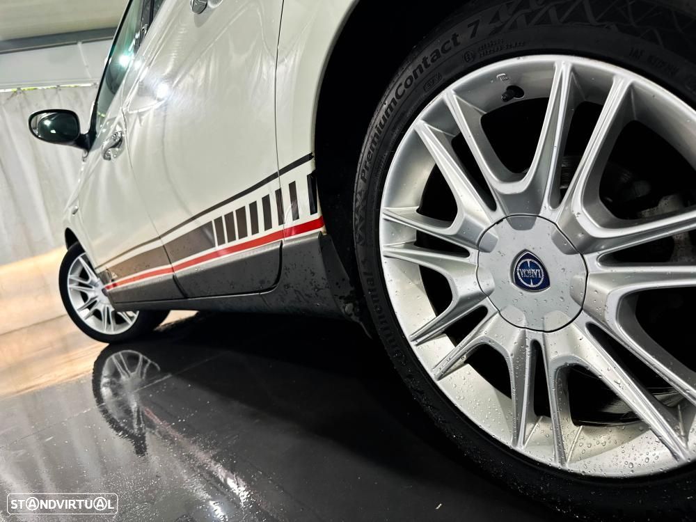 Lancia Delta 1.6 M-Jet Platino - 8