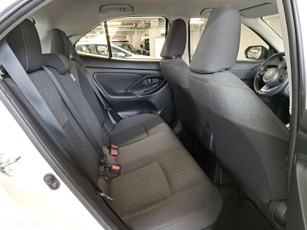 Toyota Yaris Cross Hybrid 1.5 Comfort - 12