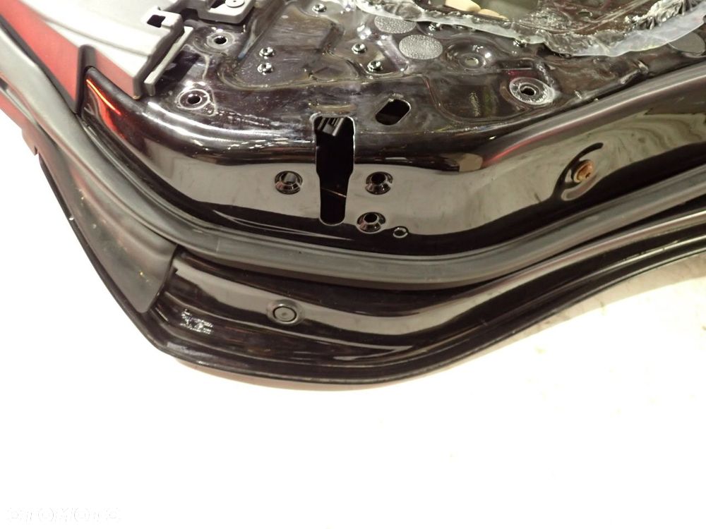 DRZWI LEWY TYŁ INFINITI M37X kol: GAC - 38