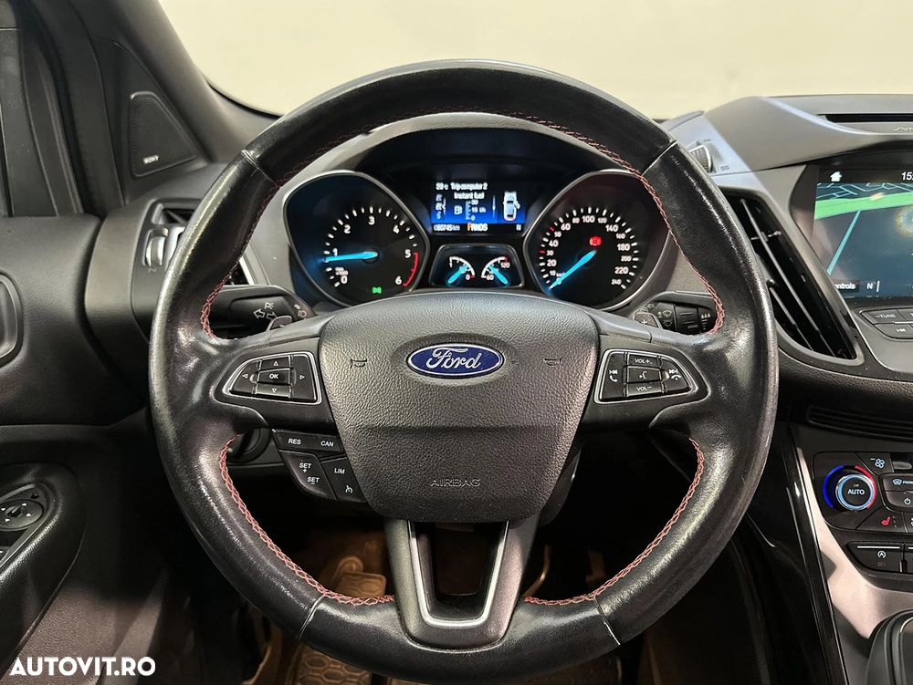 Ford Kuga - 17