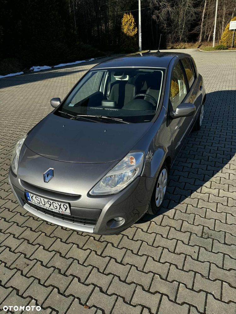 Renault Clio - 1