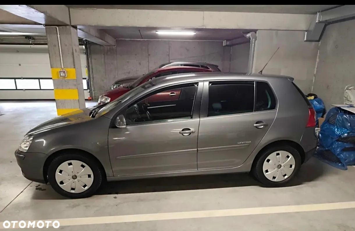 Volkswagen Golf 1.6 United - 2