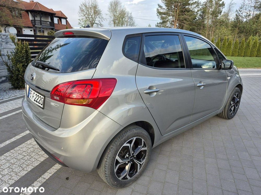 Kia Venga - 14