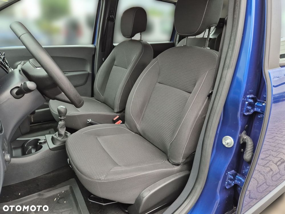 Dacia Lodgy 1.5 Blue dCi Laureate S&S EU6d - 9