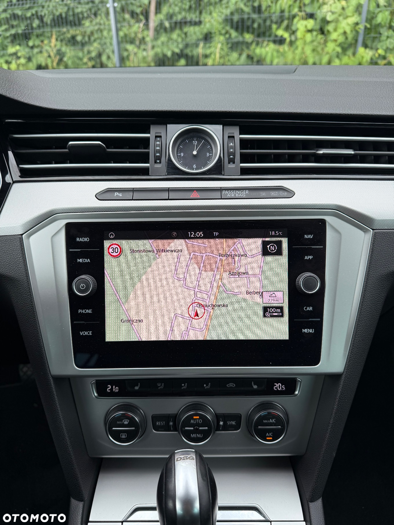 Volkswagen Passat Variant 1.6 TDI SCR DSG - 29