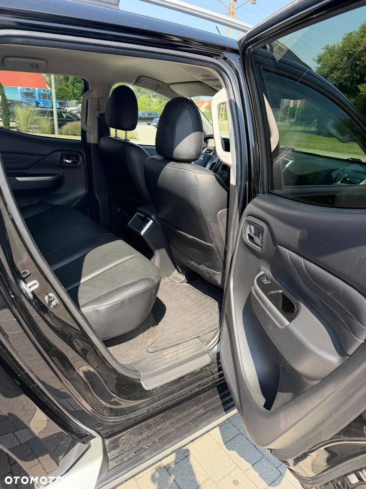 Mitsubishi L200 - 15