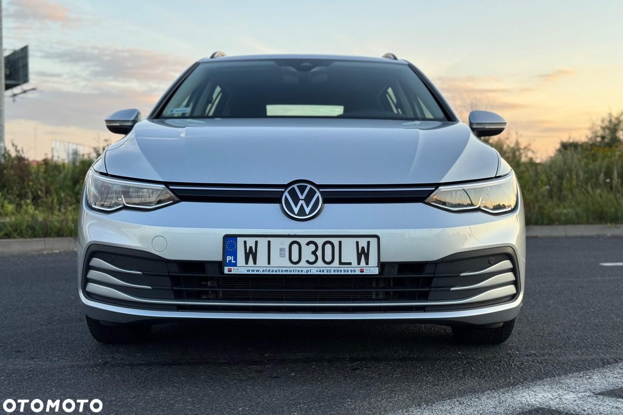 Volkswagen Golf VIII 1.5 TSI EVO Life - 6