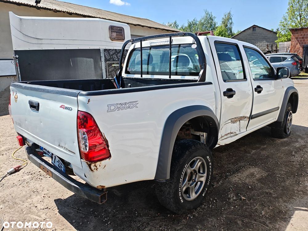 Isuzu D-Max 4x4 Double Cab Custom - 4