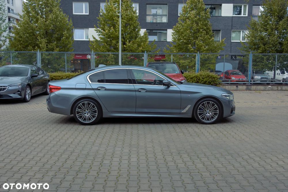 BMW Seria 5 540d xDrive - 27