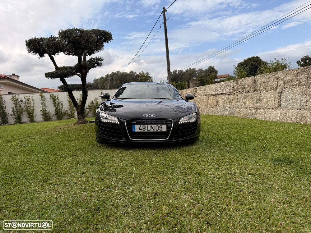 Audi R8 Coupé 4.2 FSi V8 quattro - 18