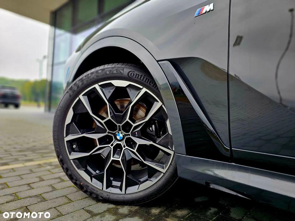 BMW X7 - 10