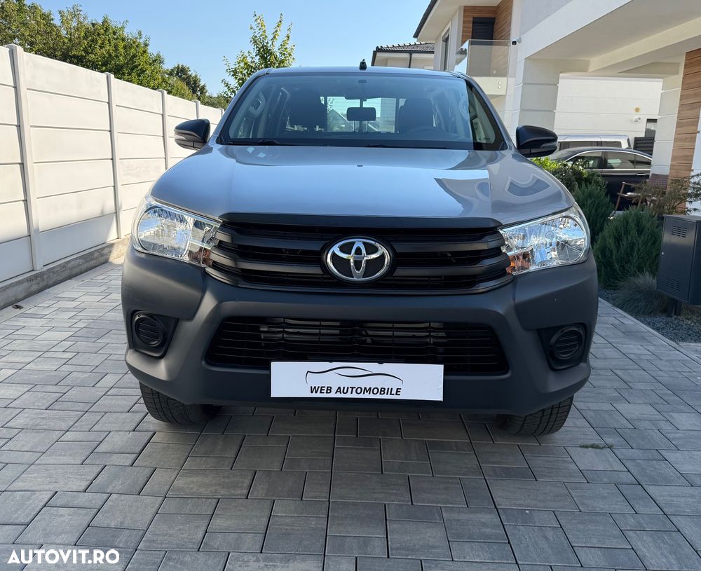 Toyota Hilux 4x4 Double Cab M/T Comfort - 3