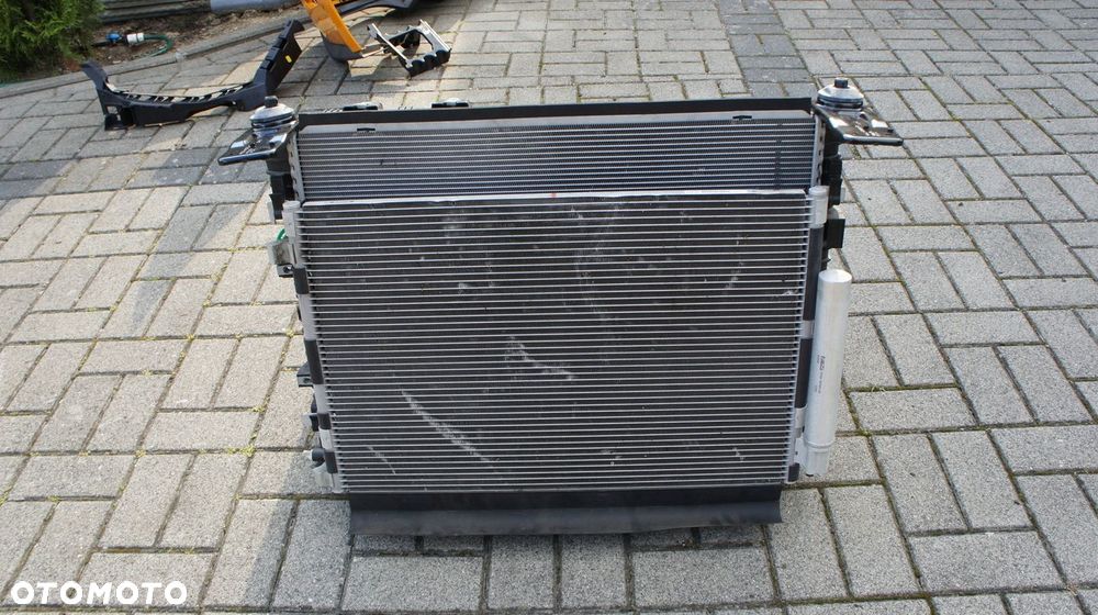 CHLODNICE KOMPLET FORD MUSTANG VI LIFT 3.7V6 5.0V8 - 1