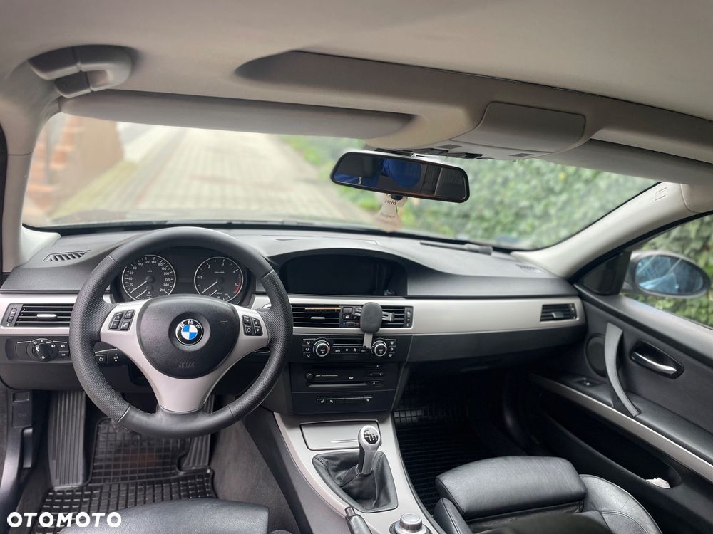 BMW Seria 3 320d - 21