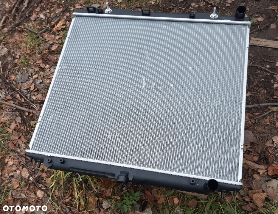 Chłodnica wody Nissan Navara  NP300 Pathfinder D40 D22 R51 2.5 DCI ETP11400 AUTOMAT NOWA - 3