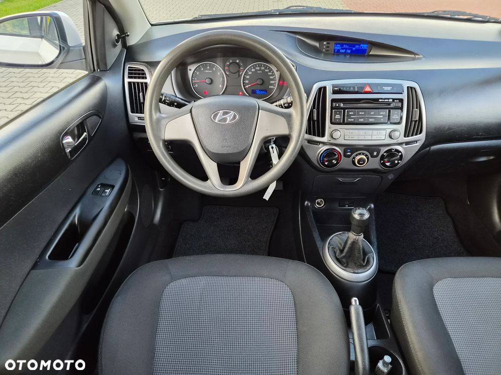 Hyundai i20 1.2 Trend - 24