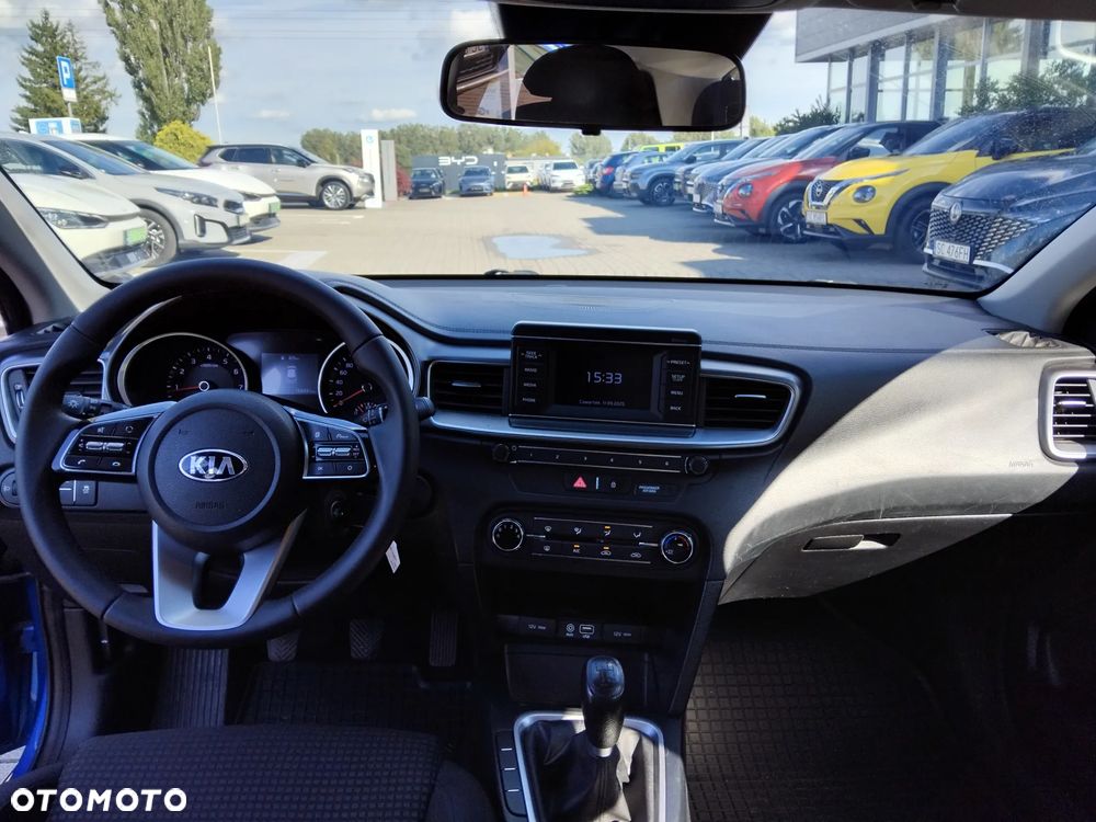 Kia Ceed - 9