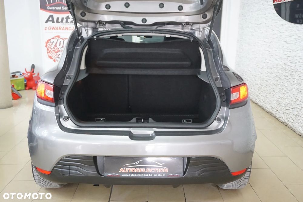 Renault Clio 1.2 16V 75 Expression - 18