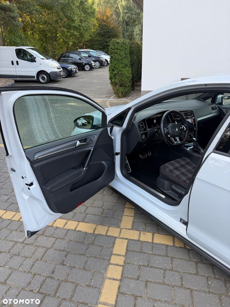 Volkswagen Golf GTI (BlueMotion Technology) DSG - 15