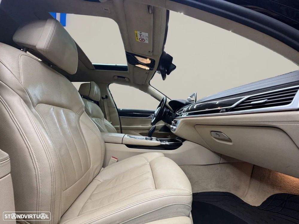 BMW 740 d xDrive Pack M - 18