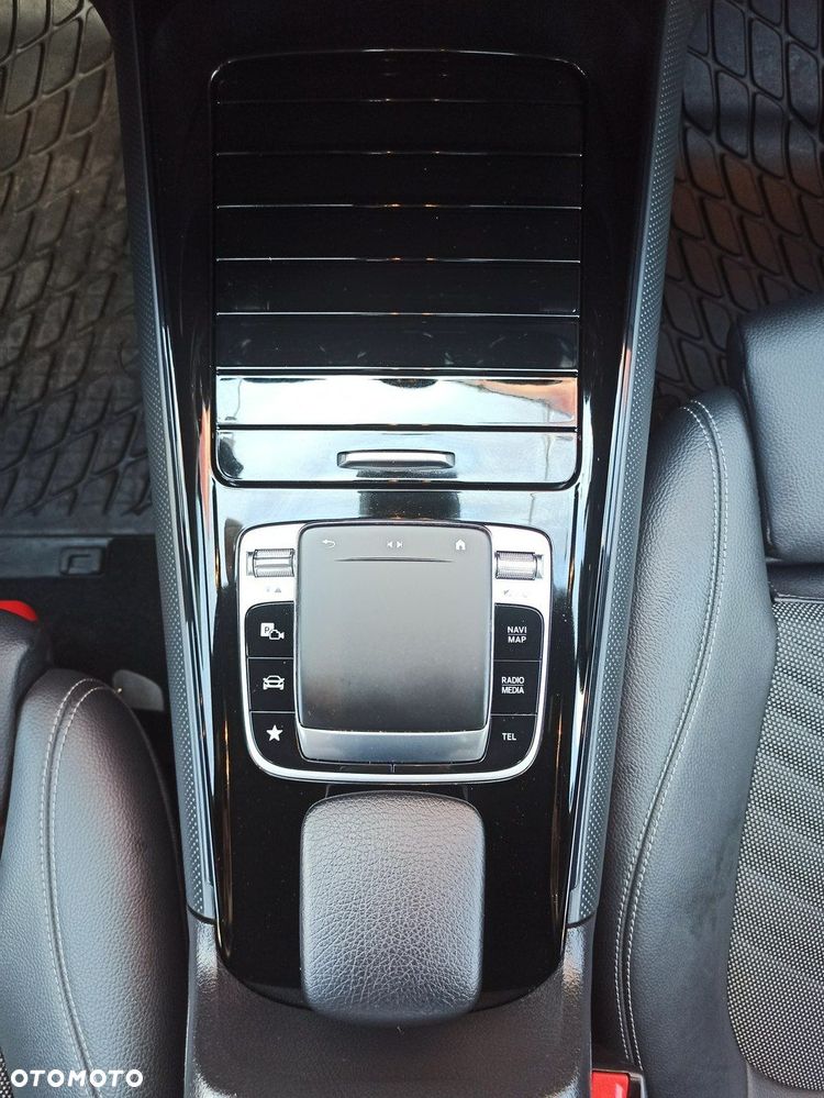 Mercedes-Benz Klasa B 220 4-Matic Progressive 7G-DCT - 19