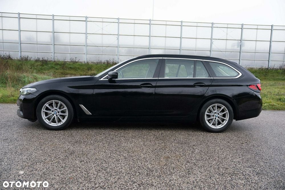 BMW Seria 5 518d Business Edition - 11
