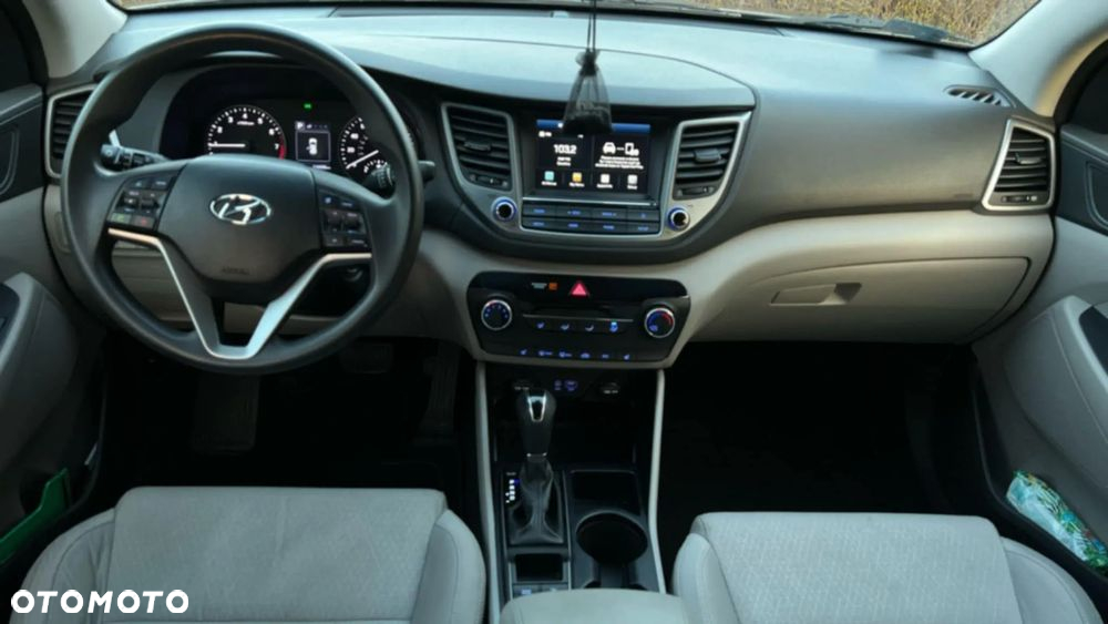 Hyundai Tucson - 13