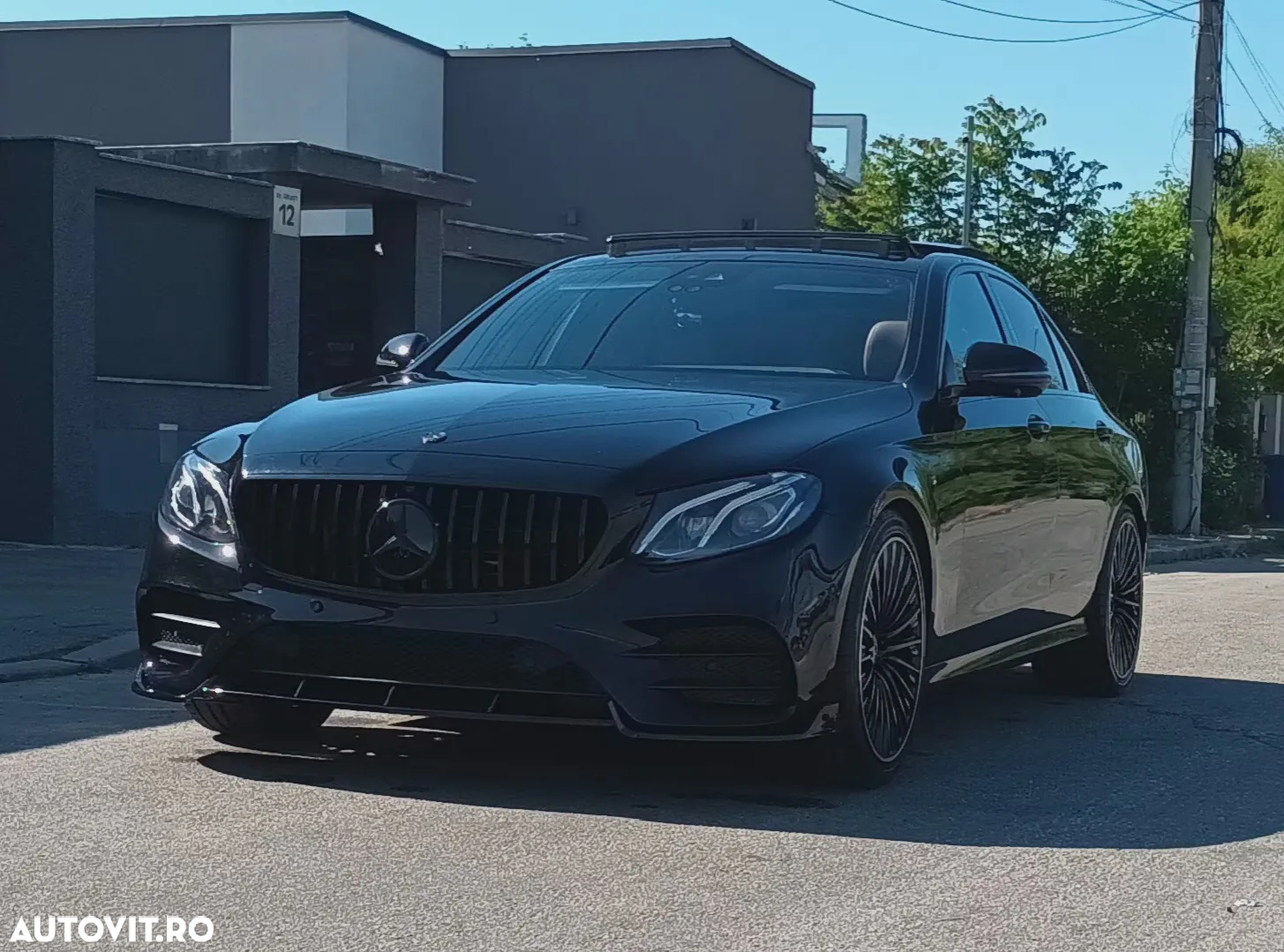 Mercedes-Benz E 220 d 9G-TRONIC AMG Line - 3
