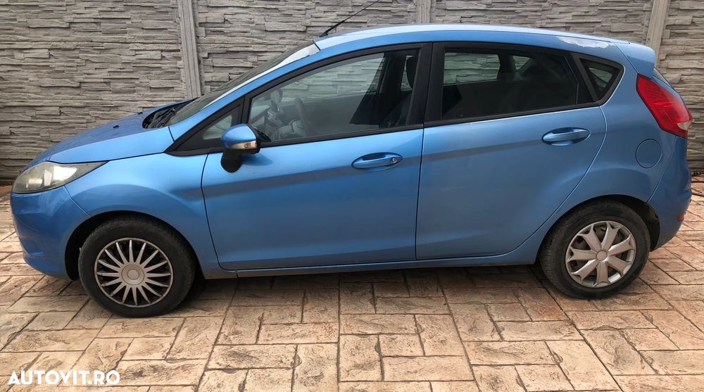 Ford Fiesta 1.25i Ambiente - 1