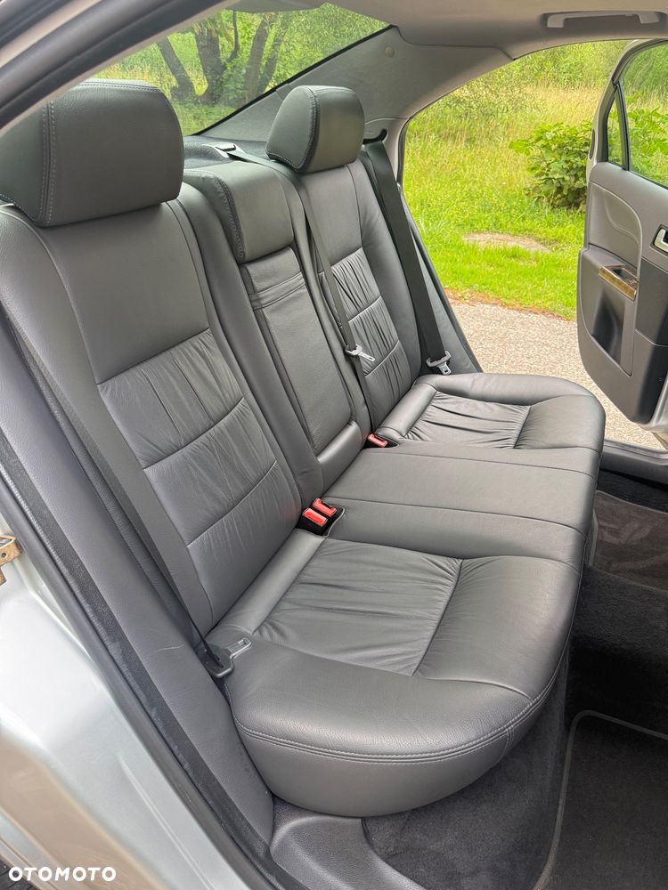 Ford Mondeo 2.5 V6 Ghia X - 21