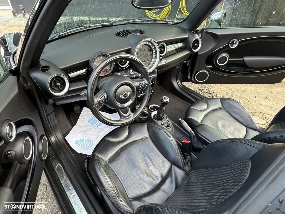 MINI Cabrio Cooper D - 11