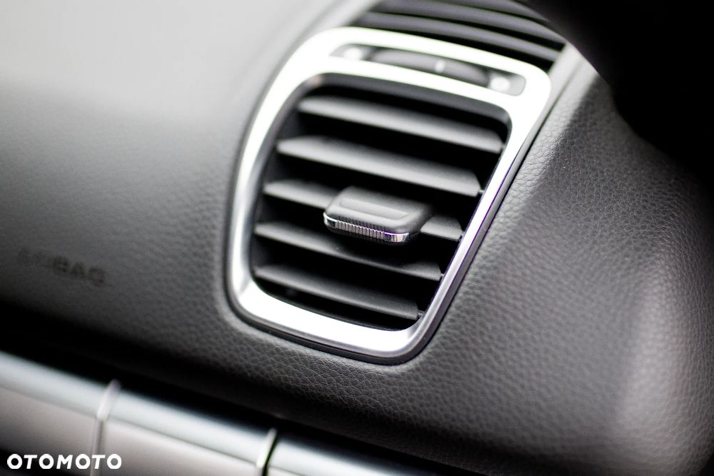 Porsche Cayman PDK Black Edition - 29