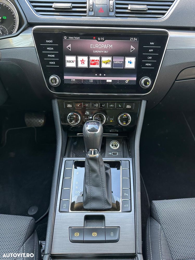 Skoda Superb 2.0 TDI DSG Style - 4