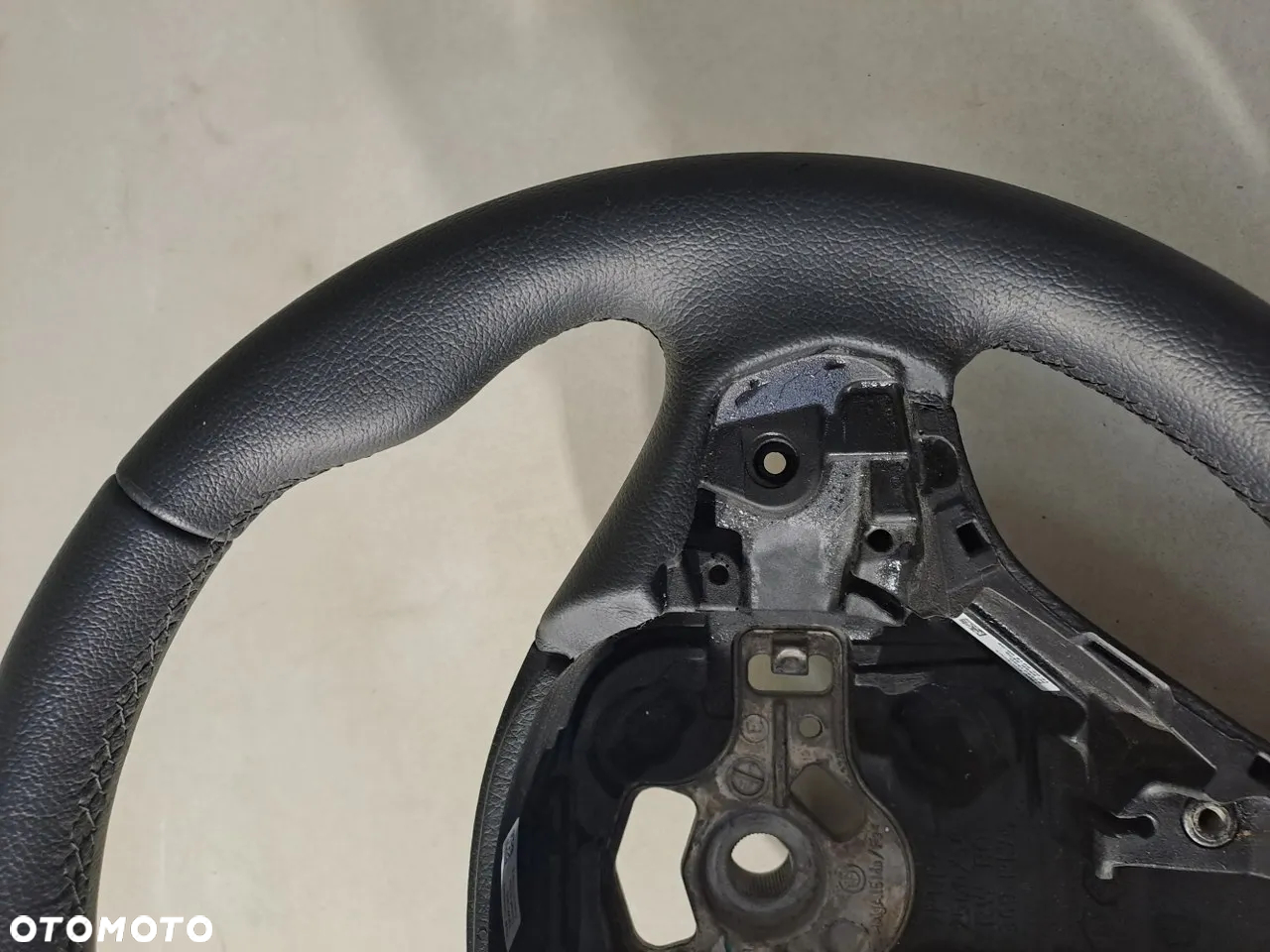 Kierownica trójramienna skóra skórzana BMW F20 F30 62560180D IGŁA - 3