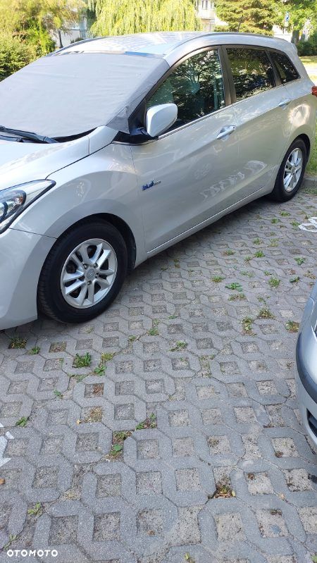Hyundai i30 blue Kombi 1.6 GDi YES Silver - 9