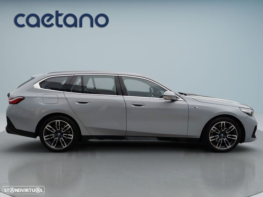 BMW 530 e Pack Desportivo M - 9